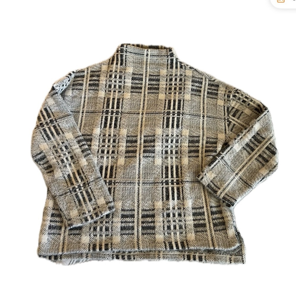 COZY Anthropologie Grey and White Plaid Sweater